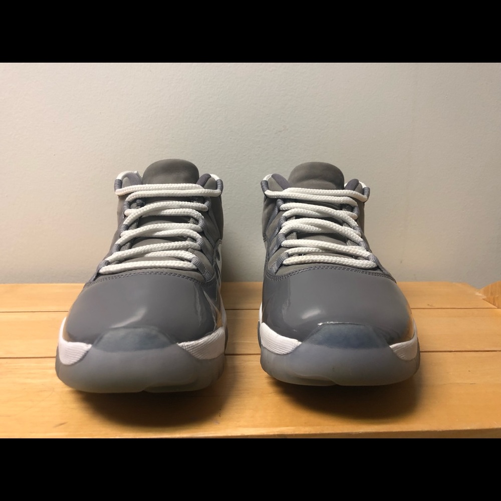 Jordan Cool Grey 11’s - Picture 4 of 8